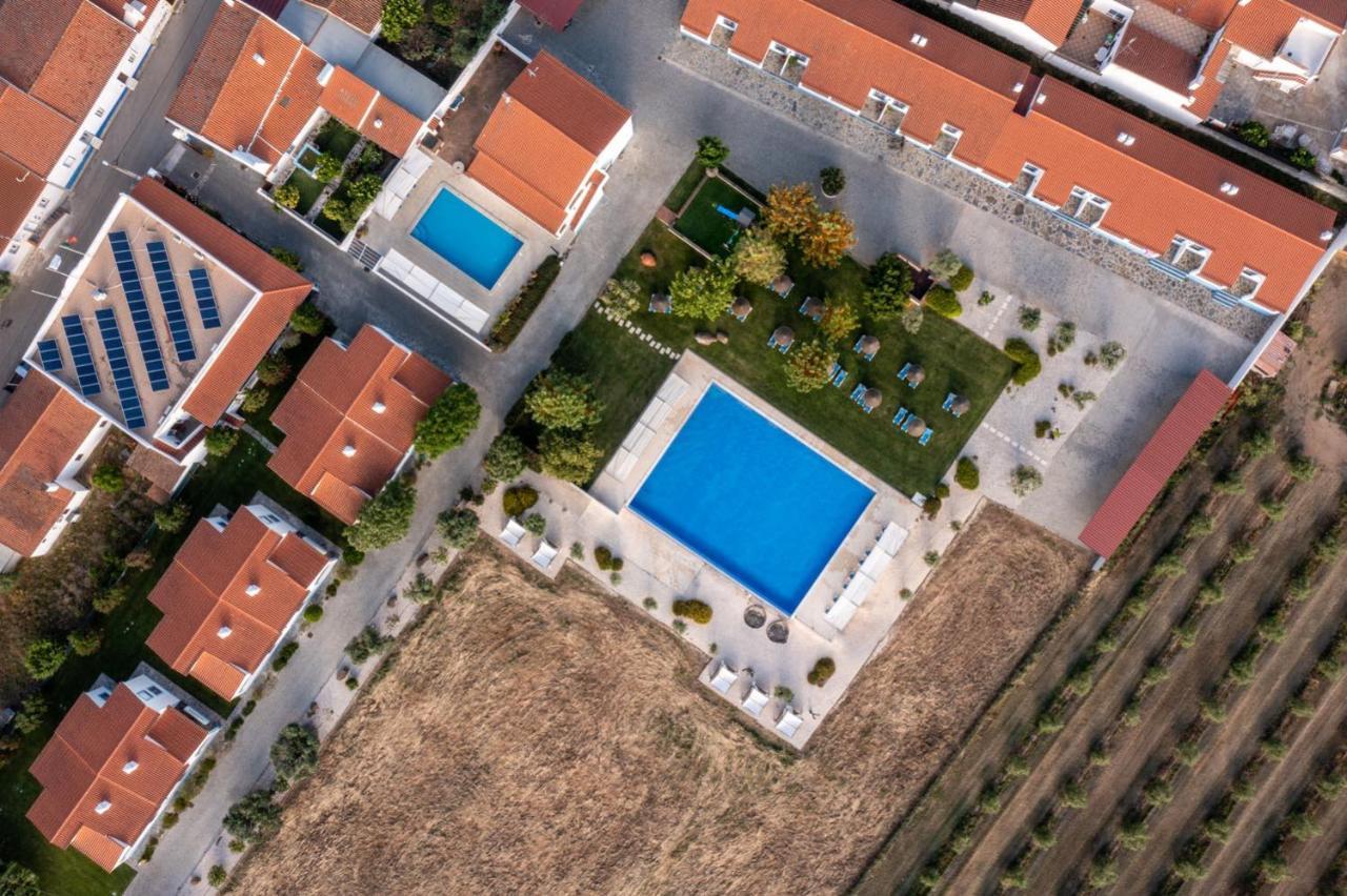 מונסראז Vila Planicie מראה חיצוני תמונה
