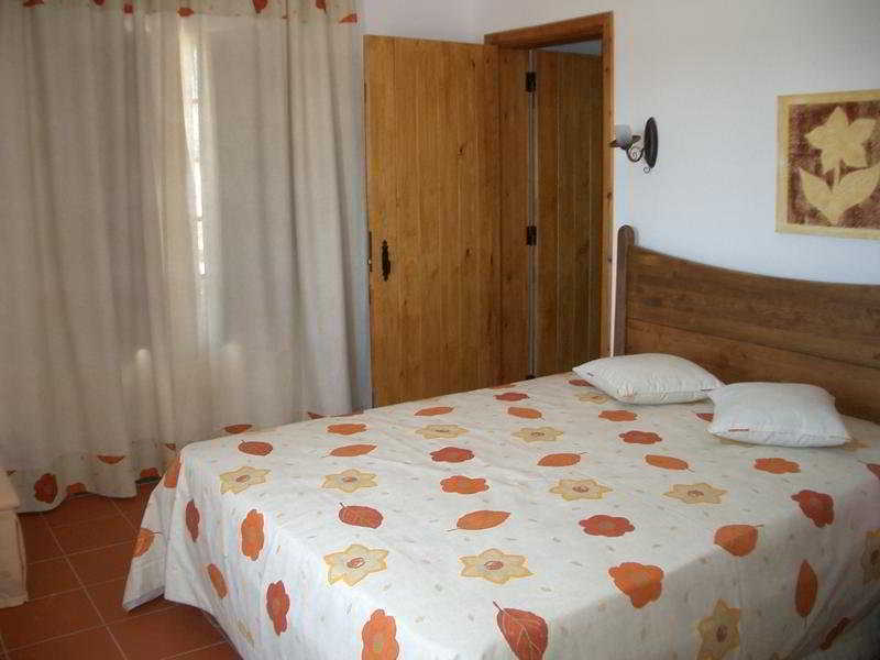 מונסראז Vila Planicie מראה חיצוני תמונה
